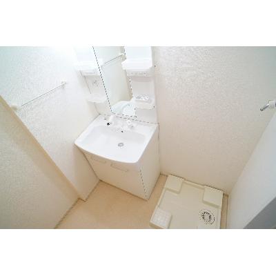 ブリッサＢ 102【管理NO：1-017480602-01020】 ★家具家電は申し込み後に搬入します 2026年07月中旬入居可能の物件画像