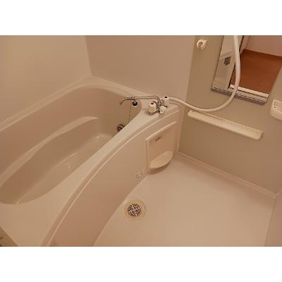 ノーブル　ウエスト 104【管理NO：1-013592901-01040】 ★家具家電は申し込み後に搬入します★の物件画像