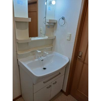 カーサモデルノ 202【管理NO：1-015263701-02020】 ★家具家電は申し込み後に搬入します 2026年07月下旬入居可能の物件画像