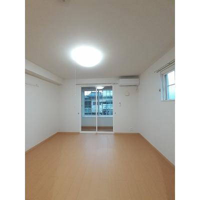 シャレイユ 105【管理NO：1-016591001-01050】 ★家具家電は申し込み後に搬入します 2026年07月中旬入居可能の物件画像
