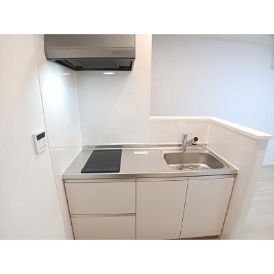 レインボー 203【管理NO：1-028224401-02030】 ★家具家電は申し込み後に搬入します★の物件画像