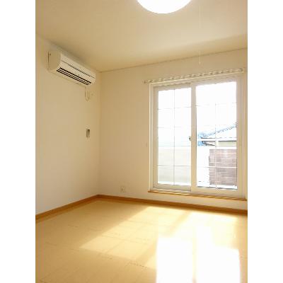 ジューエル 201【管理NO：1-014746101-02010】 ★家具家電は申し込み後に搬入しますの物件画像