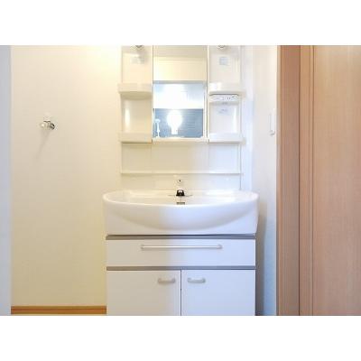 ララコート足洗 201【管理NO：1-014751201-02010】 ★家具家電は申し込み後に搬入します 2026年08月上旬入居可能の物件画像