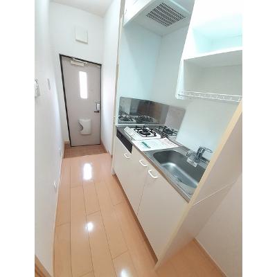 プラシード 102【管理NO：1-016943901-01020】 ★家具家電は申し込み後に搬入します★ ★2026年08月下旬入居可能★の物件画像