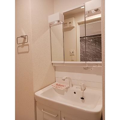 アイガー 101【管理NO：1-027512902-01010】 ★家具家電は申し込み後に搬入します★の物件画像