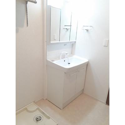 ロードバレーⅢ 201【管理NO：1-026707901-02010】 ★家具家電は申し込み後に搬入します 2026年07月中旬入居可能の物件画像