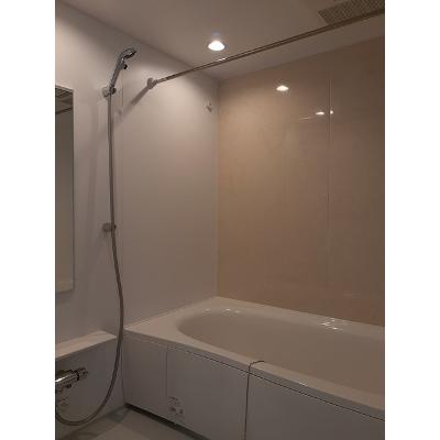 スモーキークォーツ 102【管理NO：1-025606201-01020】 ★家具家電は申し込み後に搬入します 2026年08月中旬入居可能の物件画像