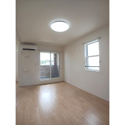 ヴァンベール 201【管理NO：1-021437801-02010】 ★家具家電は申し込み後に搬入します★の物件画像