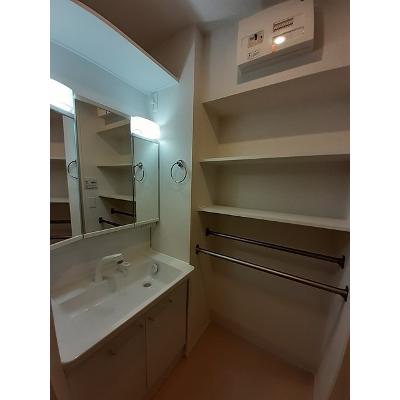 シルクロード峯澤 105【管理NO：1-024943801-01040】 ★家具家電は申し込み後に搬入します 2026年08月中旬入居可能の物件画像