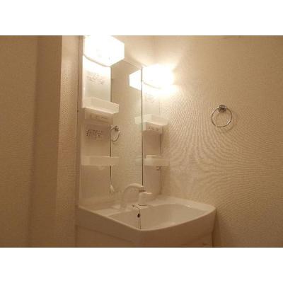 ララ・キャマクタⅠ 102【管理NO：1-017911701-01020】 ★家具家電は申し込み後に搬入します★の物件画像