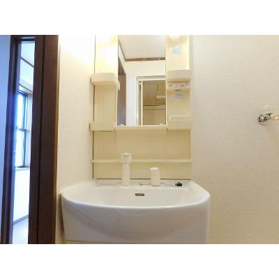 プラシードカーサ 201【管理NO：1-012132301-02010】 ★家具家電は申し込み後に搬入します★の物件画像