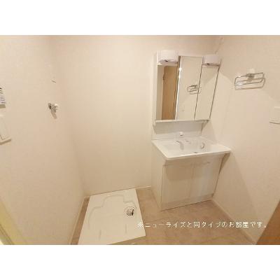 ラルーチェ川島 201【管理NO：1-026744101-02010】 ★家具家電は申し込み後に搬入します 2026年08月中旬入居可能の物件画像
