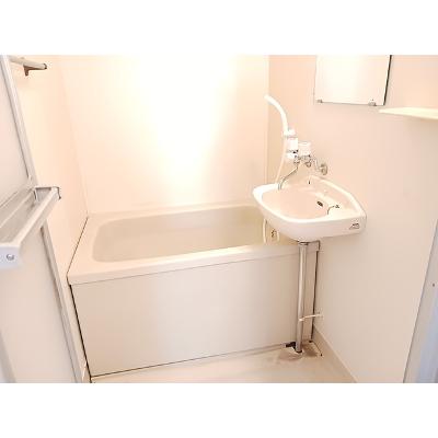 アーバンハイツＡ 2-A【管理NO：1-002586701-02010】 ★家具家電は申し込み後に搬入します★の物件画像