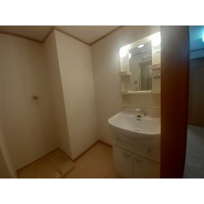 エトワール里中 201【管理NO：1-012621801-02010】 ★家具家電は申し込み後に搬入します 2026年08月上旬入居可能の物件画像