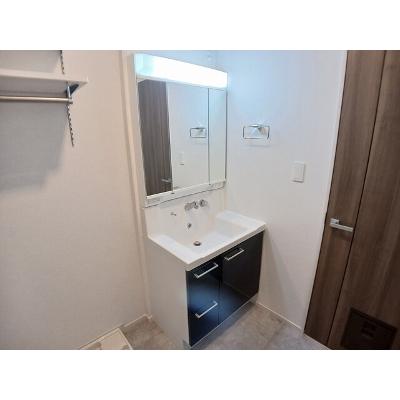 グランディール富雄南 201【管理NO：1-026395701-02010】 ★家具家電は申し込み後に搬入します 2026年07月中旬入居可能の物件画像