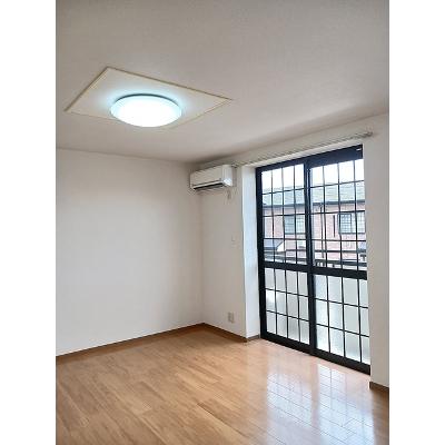 カサ　モデルナ　Ⅱ 202【管理NO：1-011640702-02020】 ★家具家電は申し込み後に搬入します★の物件画像
