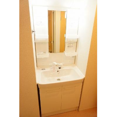 花梨Ⅰ 102【管理NO：1-023442401-01020】 ★家具家電は申し込み後に搬入します 2026年08月下旬入居可能の物件画像