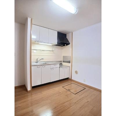 アルドーレＣ 101【管理NO：1-013592501-01010】 ★家具家電は申し込み後に搬入します★の物件画像