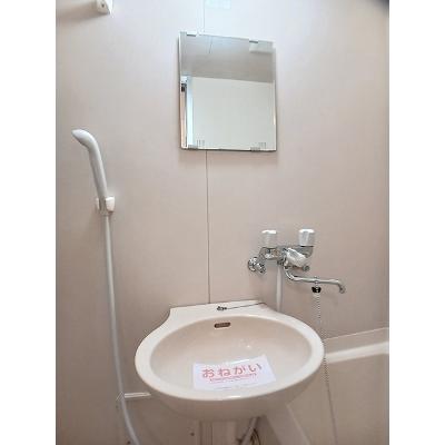 ファミールわかば 201【管理NO：1-004820801-02010】 ★家具家電は申し込み後に搬入します★の物件画像