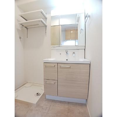 レイル　ヤード　中山　Ⅱ 301【管理NO：1-027084002-03010】 ★家具家電は申し込み後に搬入します★の物件画像