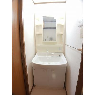 グレンツェン　シャロッセ 103【管理NO：1-011249201-01030】 ★家具家電は申し込み後に搬入します 2026年08月上旬入居可能の物件画像
