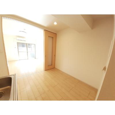 ベーシック・グローブ 201【管理NO：1-020126401-02010】 ★家具家電は申し込み後に搬入します★の物件画像