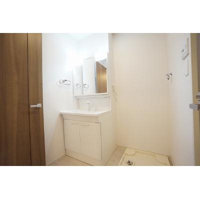アバンツァートＭ　Ⅲ 102【管理NO：1-026527101-01020】 ★家具家電は申し込み後に搬入します★の物件画像