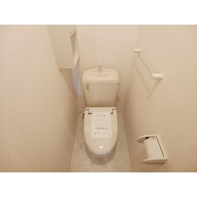 エヴァーグリーン 101【管理NO：1-018124601-01010】 ★家具家電は申し込み後に搬入しますの物件画像
