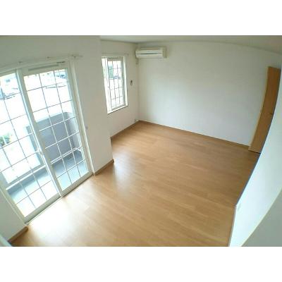 レジーナ・ＣＯＣＯ 102【管理NO：1-014798501-01020】 ★家具家電は申し込み後に搬入します★の物件画像