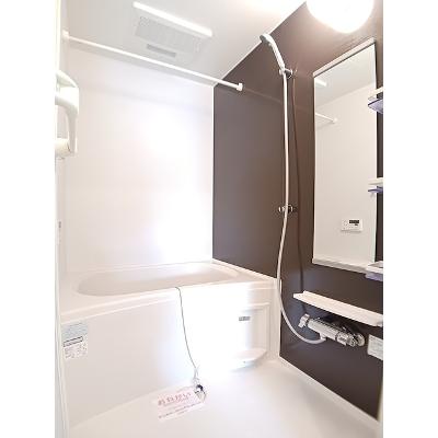 アムール　エナ 102【管理NO：1-023623601-01020】 ★家具家電は申し込み後に搬入します★の物件画像