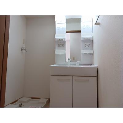 ロンＲ・ビフレストＡ 102【管理NO：1-015408901-01020】 ★家具家電は申し込み後に搬入します 2026年08月中旬入居可能の物件画像