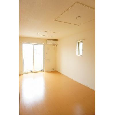 ラティナ　クレール 201【管理NO：1-018922101-02010】 ★家具家電は申し込み後に搬入します 2026年08月下旬入居可能の物件画像