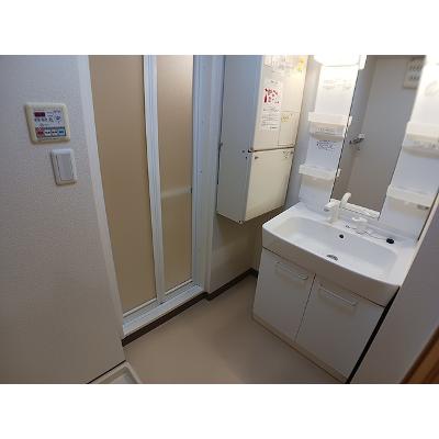 シャイニスター 302【管理NO：1-015434301-03020】 ★家具家電は申し込み後に搬入します★の物件画像