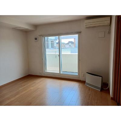 シャイニスター 203【管理NO：1-015434301-02030】 ★家具家電は申し込み後に搬入します 2026年08月中旬入居可能の物件画像