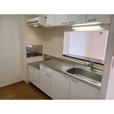 シャイニスター 203【管理NO：1-015434301-02030】 ★家具家電は申し込み後に搬入します 2026年08月中旬入居可能の物件画像