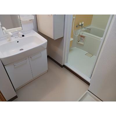 シャイニスター 203【管理NO：1-015434301-02030】 ★家具家電は申し込み後に搬入します 2026年08月中旬入居可能の物件画像