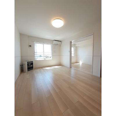 アジャート 201【管理NO：1-026910901-02010】 ★家具家電は申し込み後に搬入します★の物件画像
