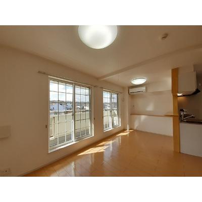 カーサ・ラッフィナート 202【管理NO：1-017406401-02020】 ★家具家電は申し込み後に搬入します★の物件画像