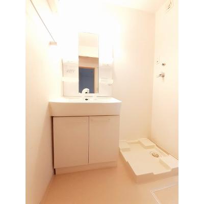 プリート　フィオーレⅡ 201【管理NO：1-018106102-02010】 ★家具家電は申し込み後に搬入します 2026年08月下旬入居可能の物件画像
