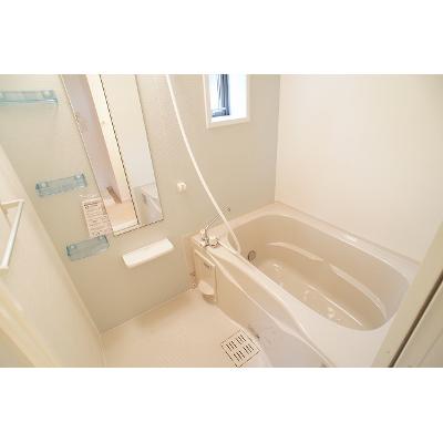フォレスト楽風 201【管理NO：1-019156601-02010】 ★家具家電は申し込み後に搬入します 2026年08月下旬入居可能の物件画像