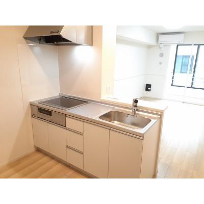 オランジェリー 102【管理NO：1-026793202-01020】 ★家具家電は申し込み後に搬入します★ ★2026年08月中旬入居可能★の物件画像