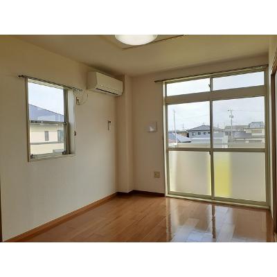ファンタジアⅡ 201【管理NO：1-006691302-02010】 ★家具家電は申し込み後に搬入します 2026年08月中旬入居可能の物件画像