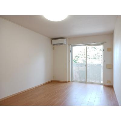 コモド　アデッソ 104【管理NO：1-015760801-01040】 ★家具家電は申し込み後に搬入しますの物件画像