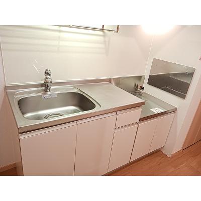 コモド　アデッソ 104【管理NO：1-015760801-01040】 ★家具家電は申し込み後に搬入しますの物件画像