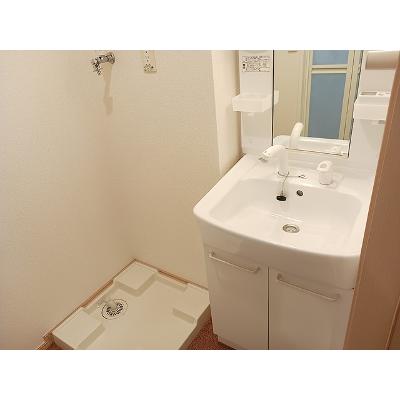 コモド　アデッソ 104【管理NO：1-015760801-01040】 ★家具家電は申し込み後に搬入しますの物件画像