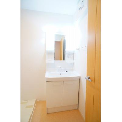 エステルーナ 201【管理NO：1-022307301-02010】 ★家具家電は申し込み後に搬入します 2026年07月下旬入居可能の物件画像