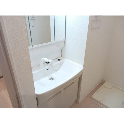 クイーンハウスⅡ　Ｂ棟 104【管理NO：1-024975001-01040】 ★家具家電は申し込み後に搬入します★の物件画像