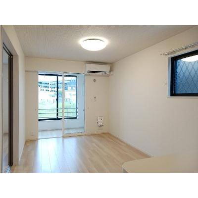 クイーンハウスⅡ　Ａ棟 105【管理NO：1-024829401-01050】 ★家具家電は申し込み後に搬入します★の物件画像