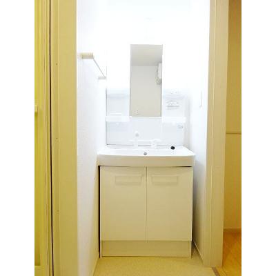 シェヴー 101【管理NO：1-021597601-01010】 ★家具家電は申し込み後に搬入します 2026年08月中旬入居可能の物件画像