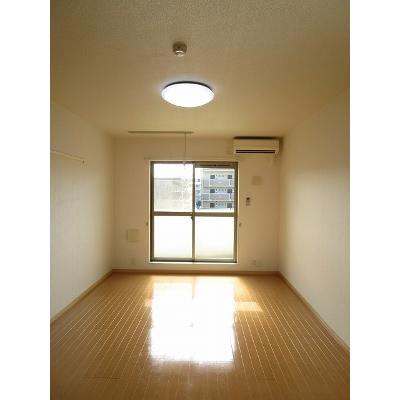 サンリットガーデン 305【管理NO：1-015694901-03050】 ★家具家電は申し込み後に搬入します 2026年08月下旬入居可能の物件画像